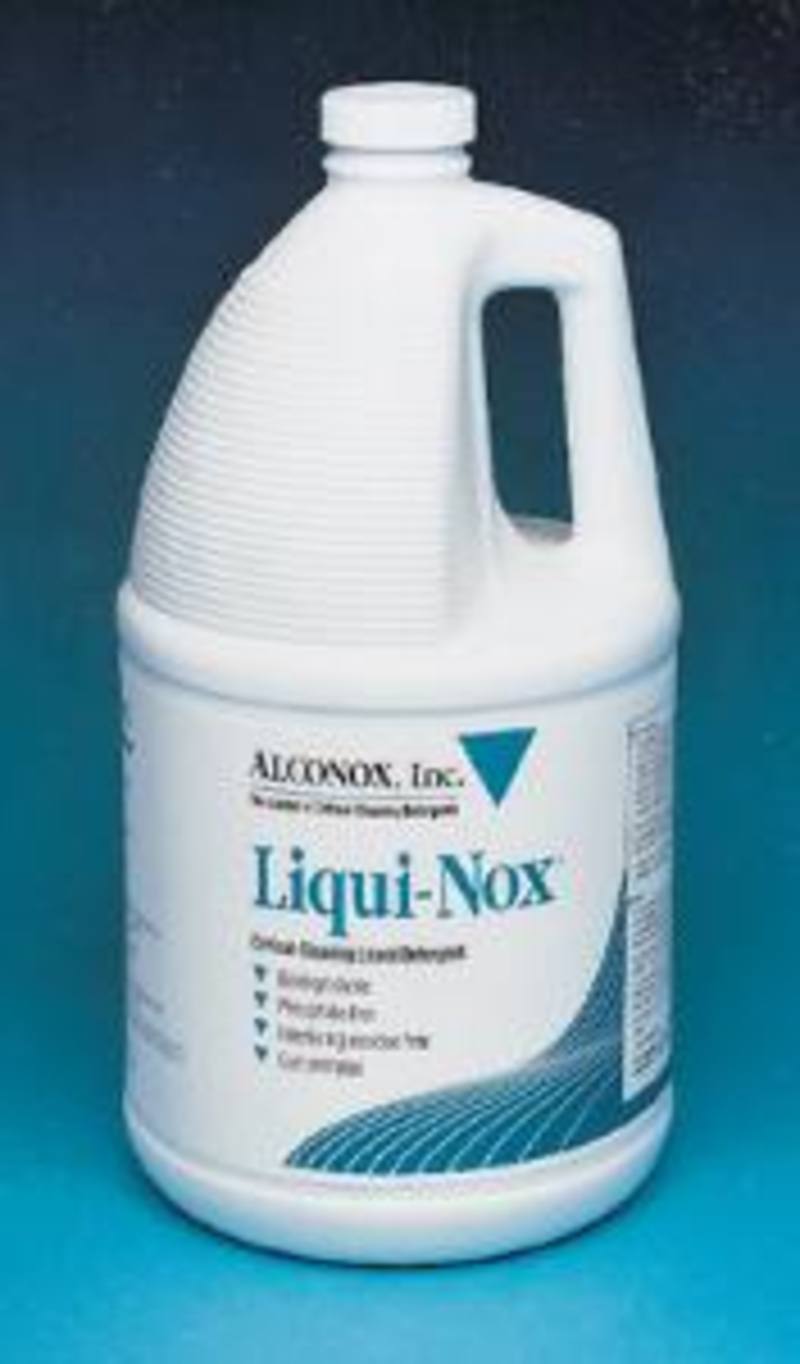 Liqui-Nox® Phosphate-free liquid detergent super concentrate 0.95L -use 1:100 dilution